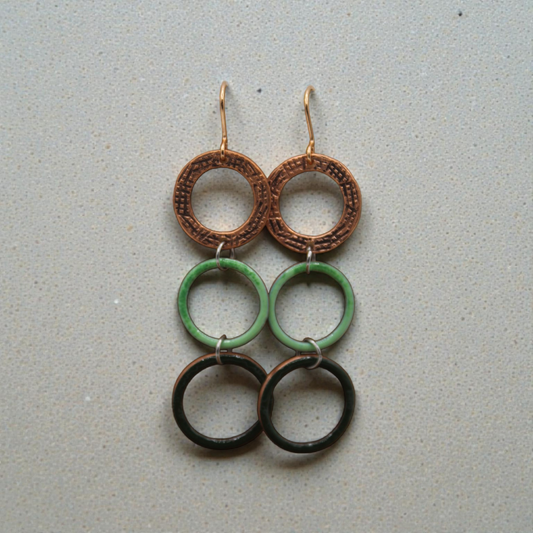 An Fáinne Gealaí
(Ring of the Moon)